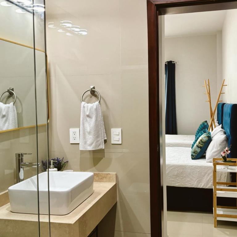 Depto con Alberca en Zona Dorada Mazatlan - Two-Bedroom Apartment - 9