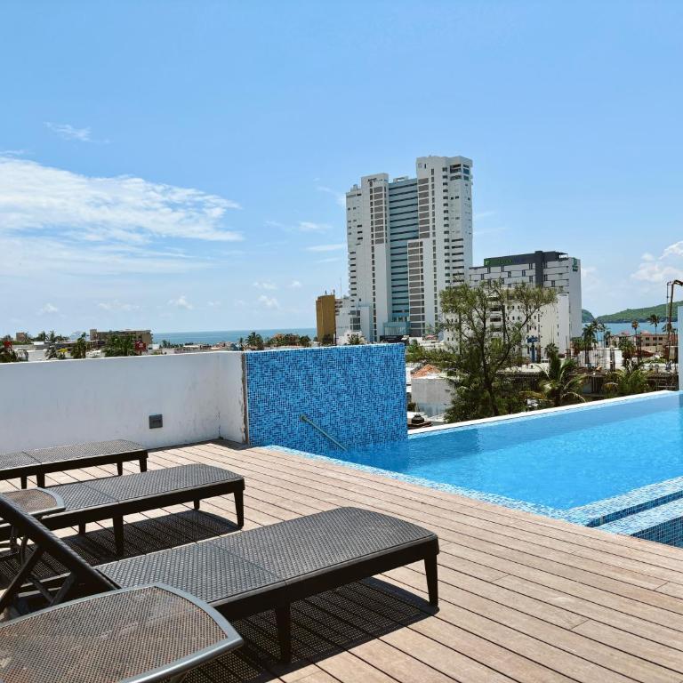 Depto con Alberca en Zona Dorada Mazatlan - Two-Bedroom Apartment - 13
