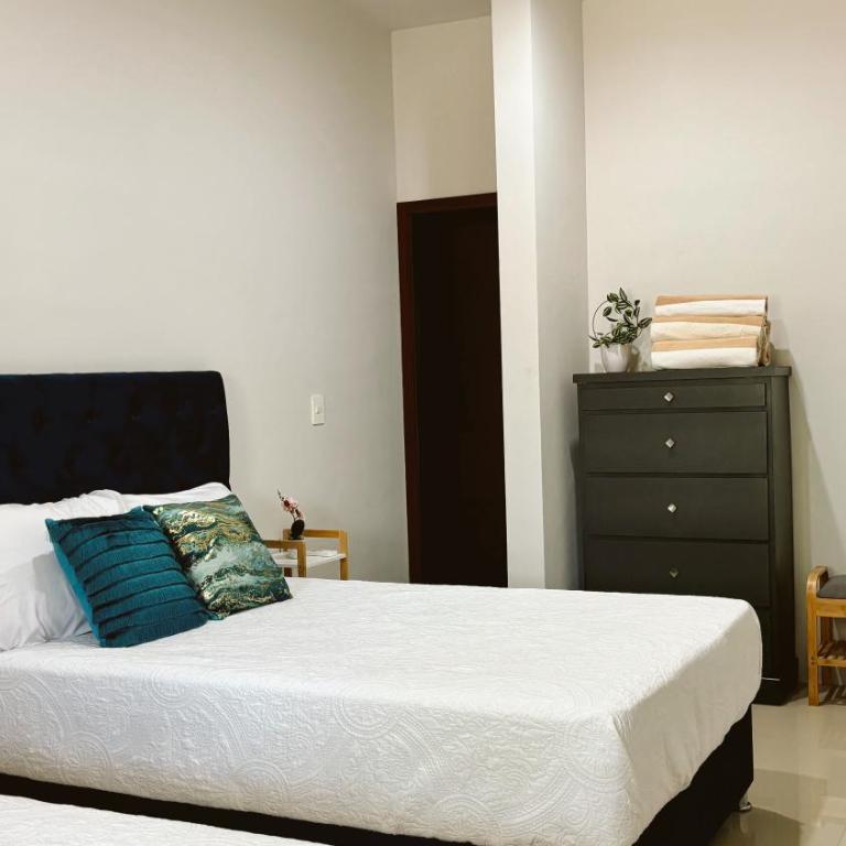 Depto con Alberca en Zona Dorada Mazatlan - Two-Bedroom Apartment - 20