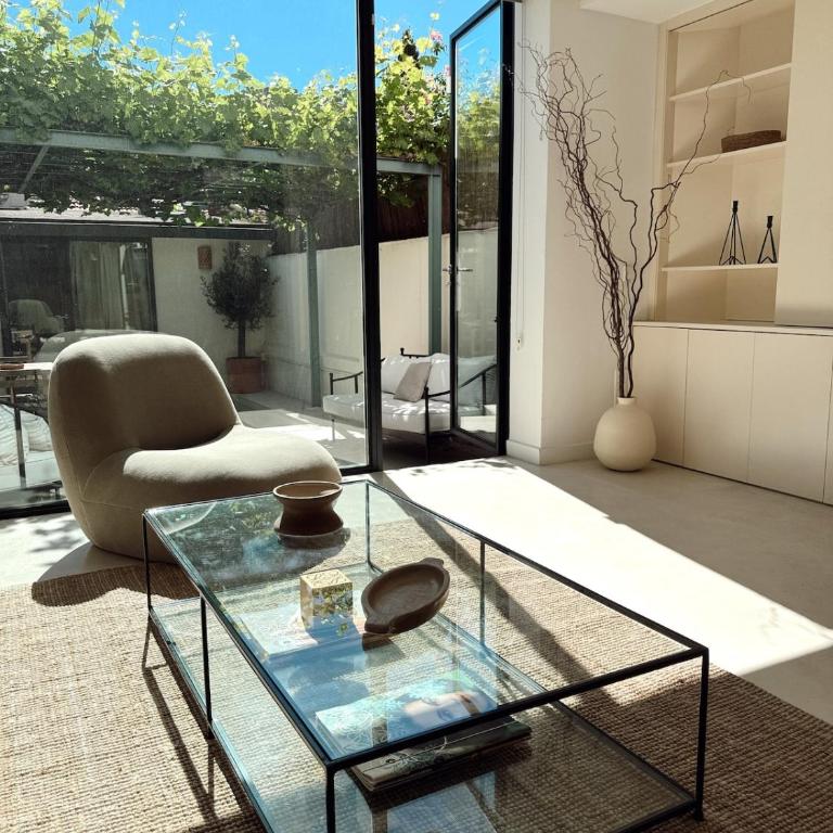 Casa con piscina privada para alquiler temporal - Three-Bedroom Townhouse - 6