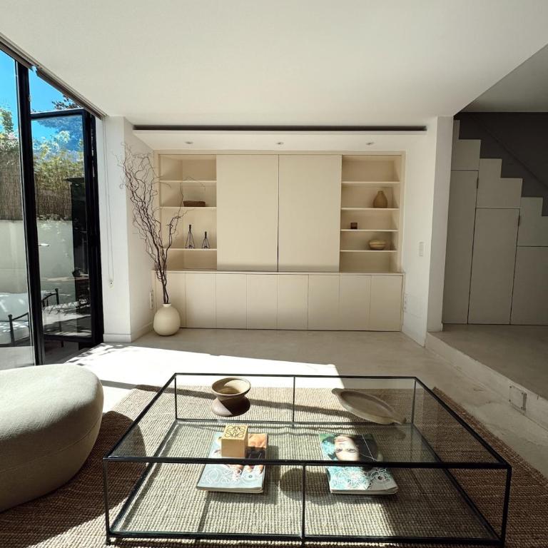 Casa con piscina privada para alquiler temporal - Three-Bedroom Townhouse - 4