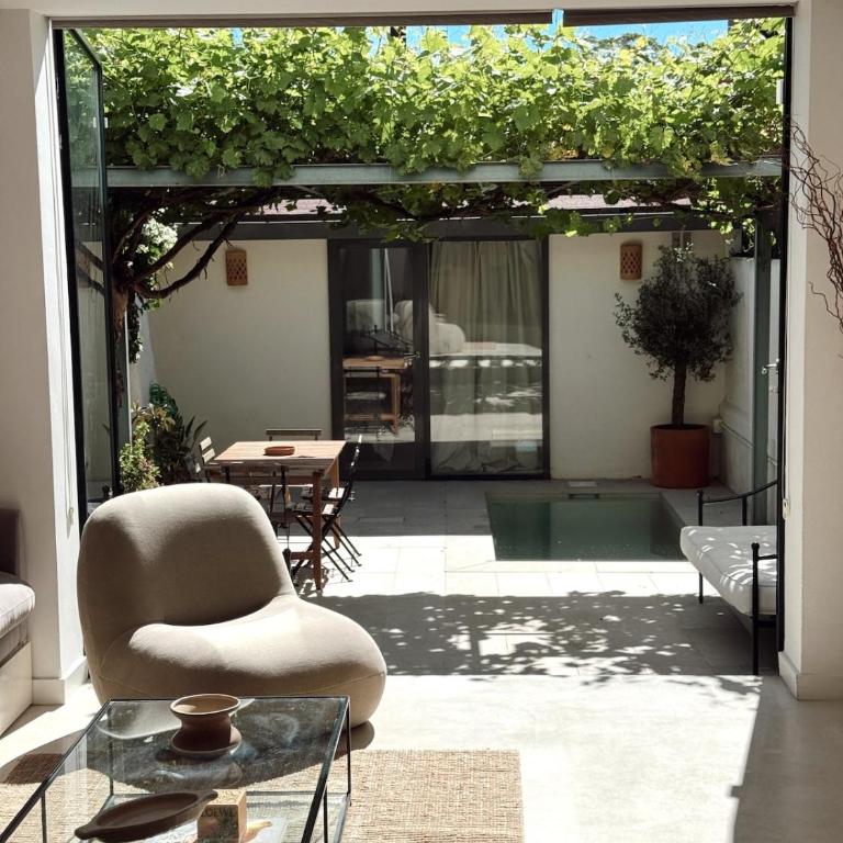 Casa con piscina privada para alquiler temporal - Three-Bedroom Townhouse - 19