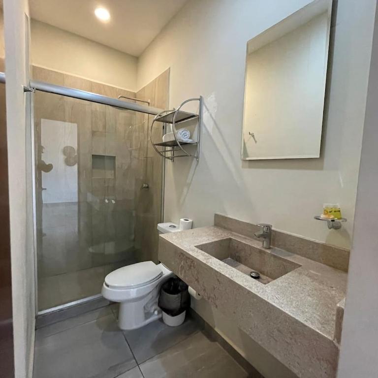 Cerca de la Playa, en el corazon de la Zona Dorada - Apartamento - 10