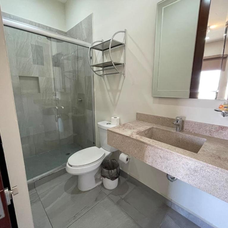 A unos Pasos de la Playa en Zona Dorada - Apartment - 11