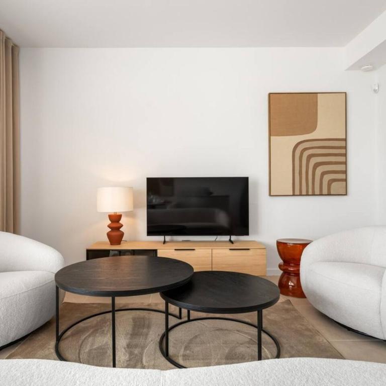 Cancelada 2BR Apt Acqua Gardens - Walk to Beach and Pool - Apartamento - 4
