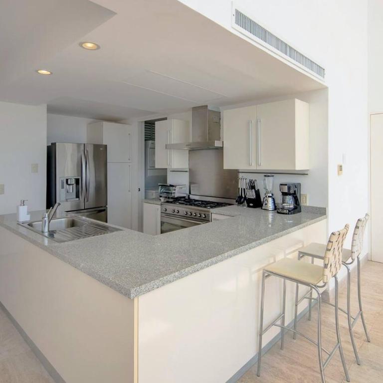 Panoramic Views, Private Pool, near Zona Romantica - Apartamento - 2