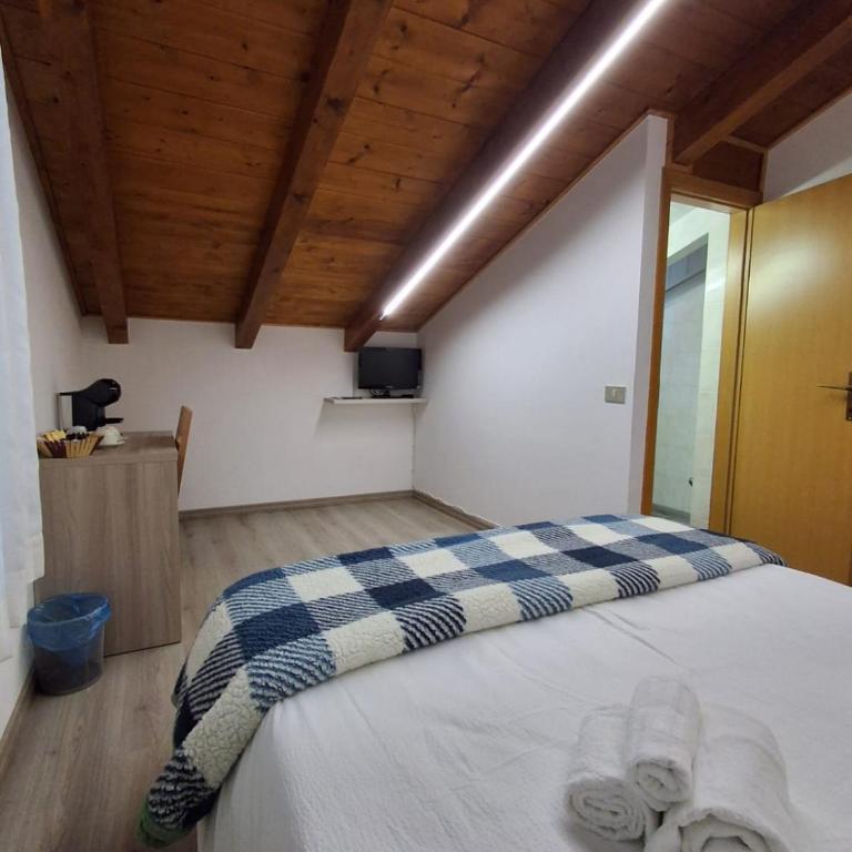 Agritur Casa al Mulino Camere - Camera Matrimoniale con Bagno Privato - 3
