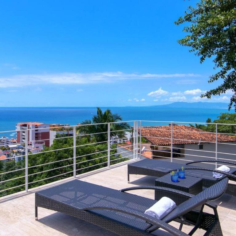 Ocean Views, Private Pool, Zona Romantica - Apartment - 11