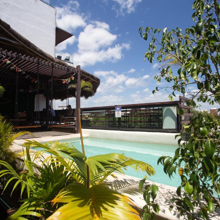 Maui Hostels Playa del Carmen - Bed in 8-Bed Mixed Dormitory Room - 14