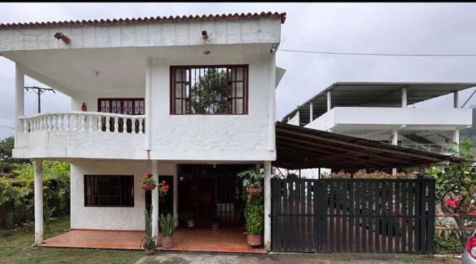 Cabaña bonita campestre - Casa con 1 dormitorio - 3