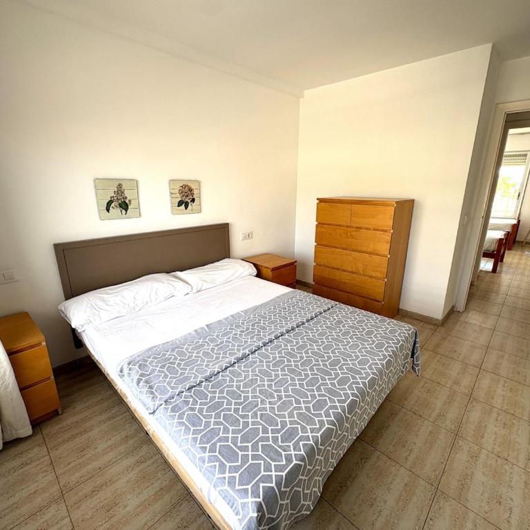 Torre Hirta Playa - Apartamento con 3 dormitorios - Frente al océano - 10