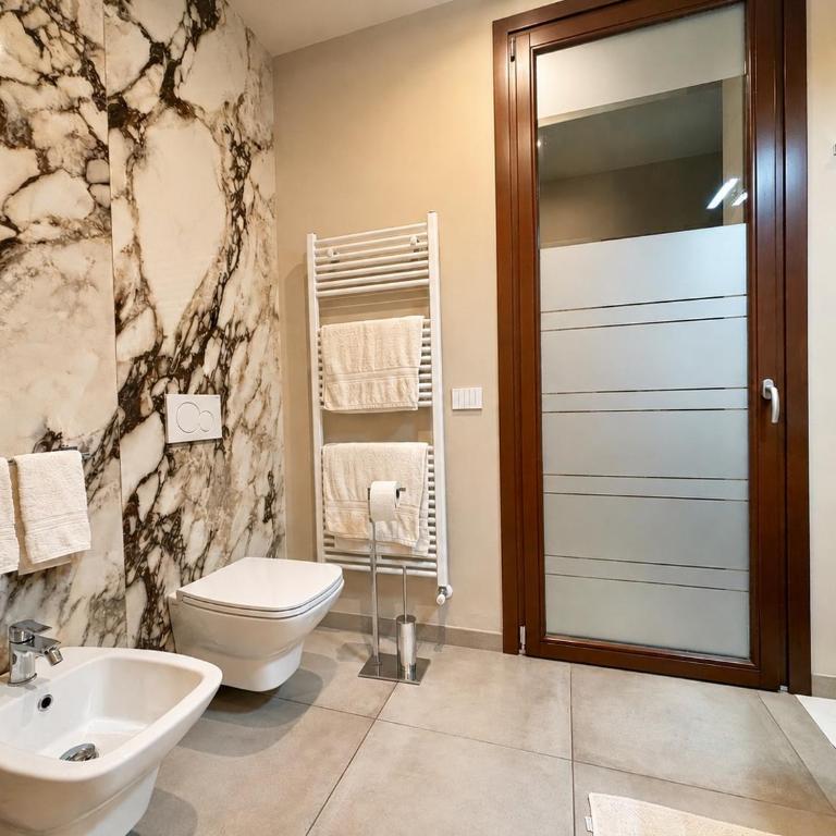 Villa Elena - Camera Matrimoniale con Bagno Privato - 12