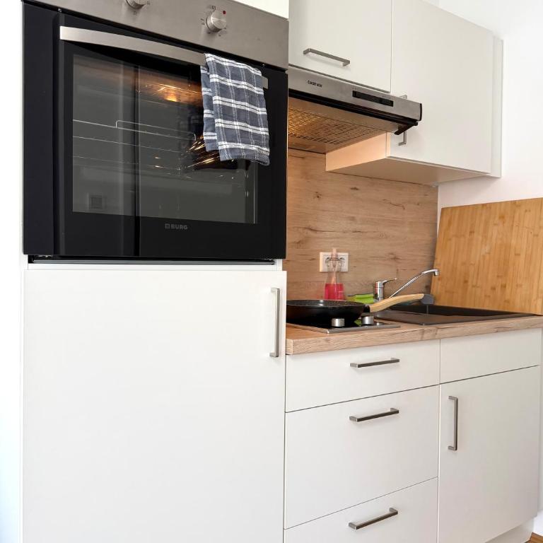 HIGH CLASS - Design Apartment - Favorite Place - Full Equipment - Public Transport - Estudio - 4