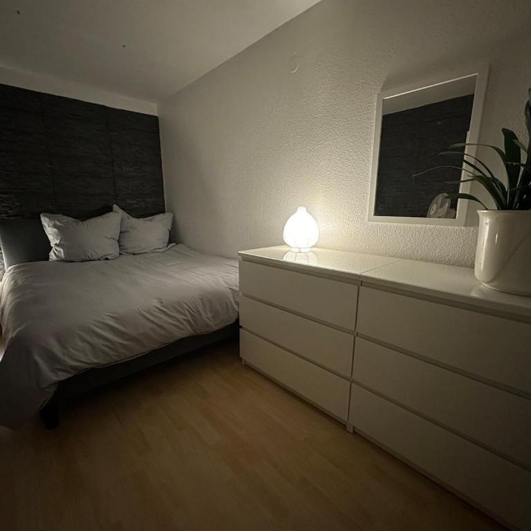 2-room domicile in Würzburg's trendy district - Apartment mit 1 Schlafzimmer - 2