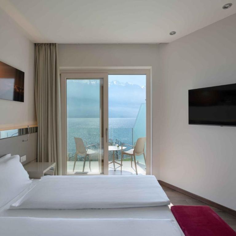 Hotel Atilius - Adults Only - Camera Superior Matrimoniale/Doppia con Letti Singoli con Vista Lago e Balcone - 10