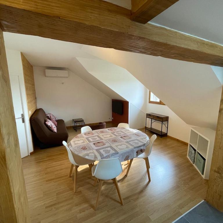 Gite 5 personnes - Nances, lac d'Aiguebelette - Appartement 2 Chambres avec Vue - 3