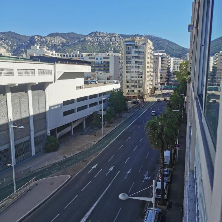 Mayol Apartment Heart of Toulon and Harbor View - Appartement - 27