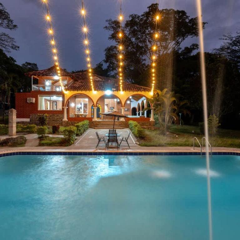 Finca Villa Salma - AC, Piscina, 21 Personas - Villa - 50