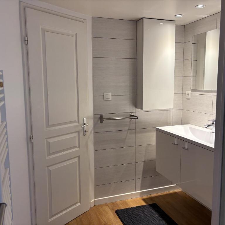 T3 de charme Ski et Thermes - Two-Bedroom Apartment - 5