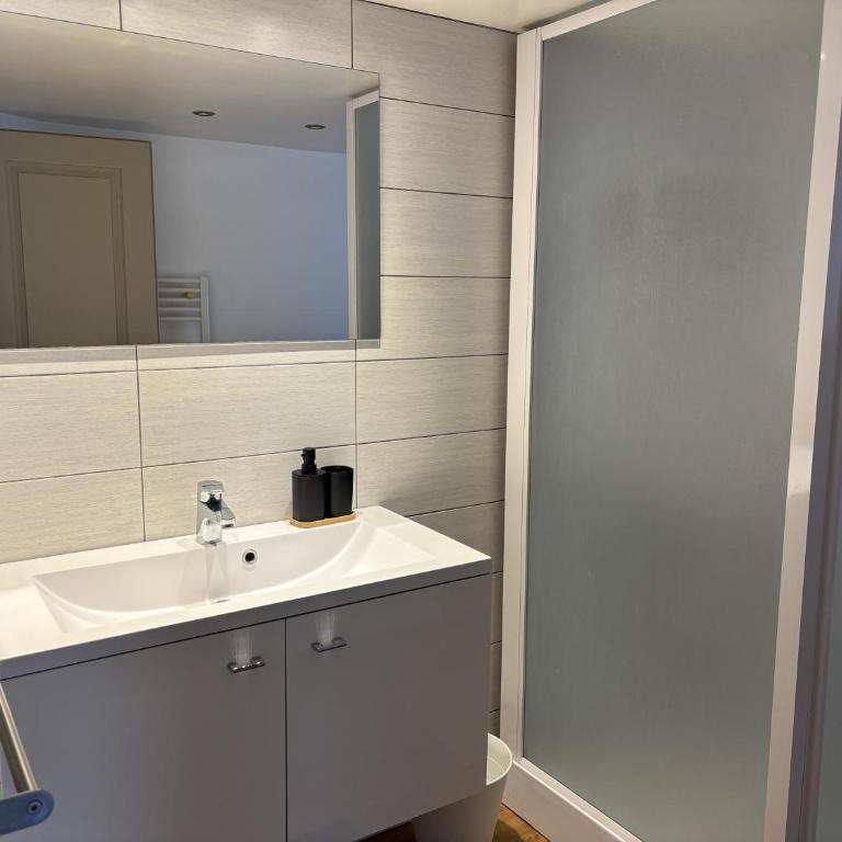 T3 de charme Ski et Thermes - Two-Bedroom Apartment - 6