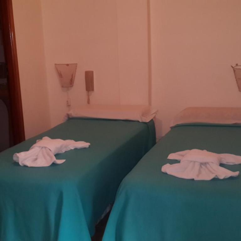 Hotel La Fontana - Family Room - 3