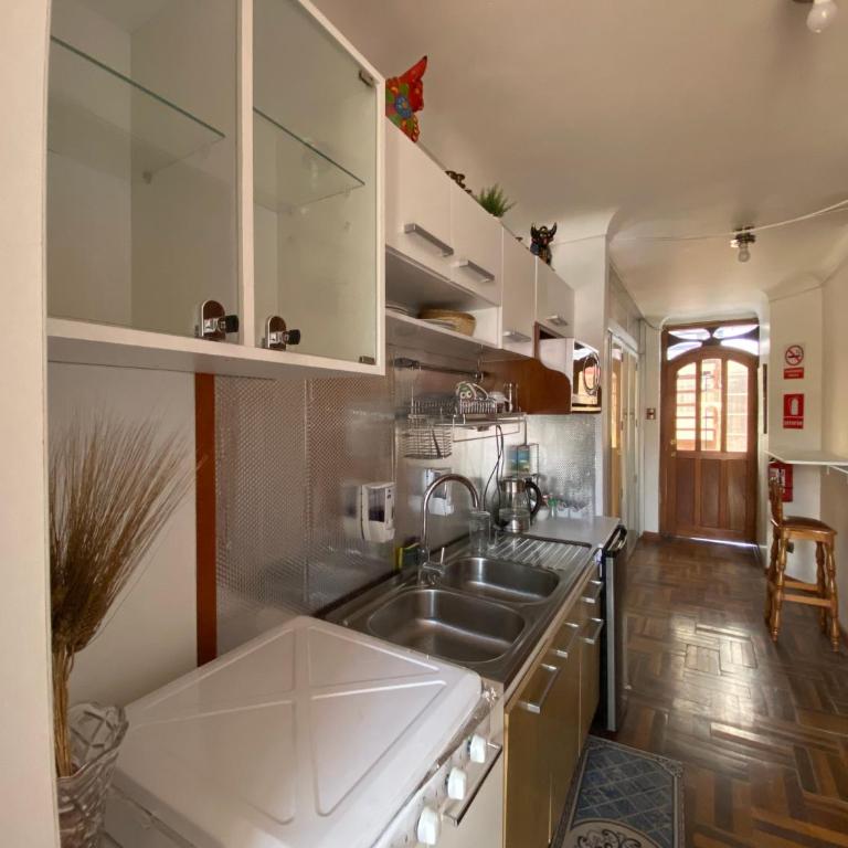 Tea & Rooms Cusco - Twin Room with Private Bathroom - 3