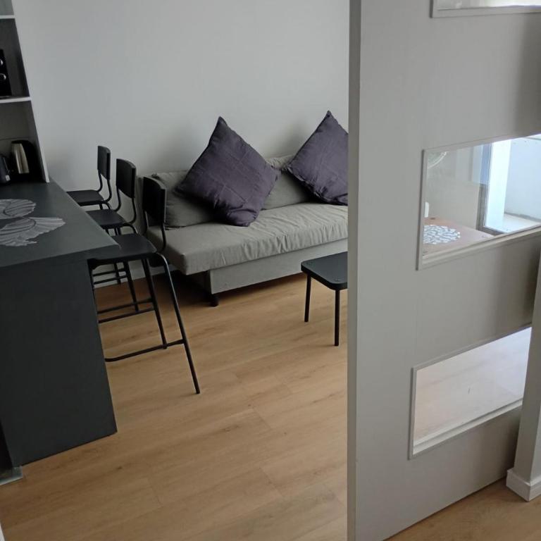 Apart Hotel Agustinas Plaza - Apartamento con balcón - 2