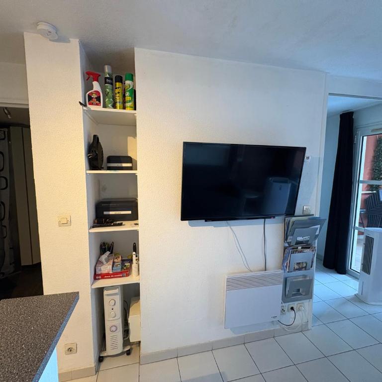 Le Cocon du Hameau rdj cloturé Cap Esterel - Apartamento de 1 dormitorio - 57