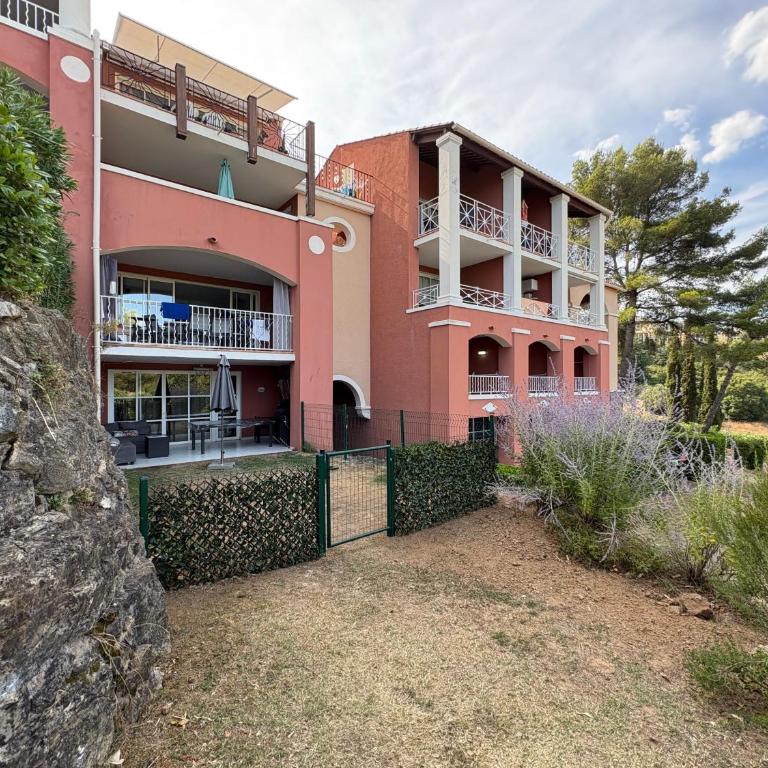 Le Cocon du Hameau rdj cloturé Cap Esterel - Apartamento de 1 dormitorio - 74