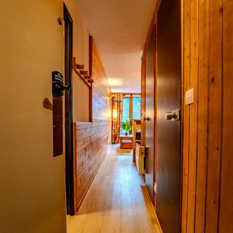 Spacious Slope front Ski-In and ski Out - Apartment mit Blick auf die Berge - 11