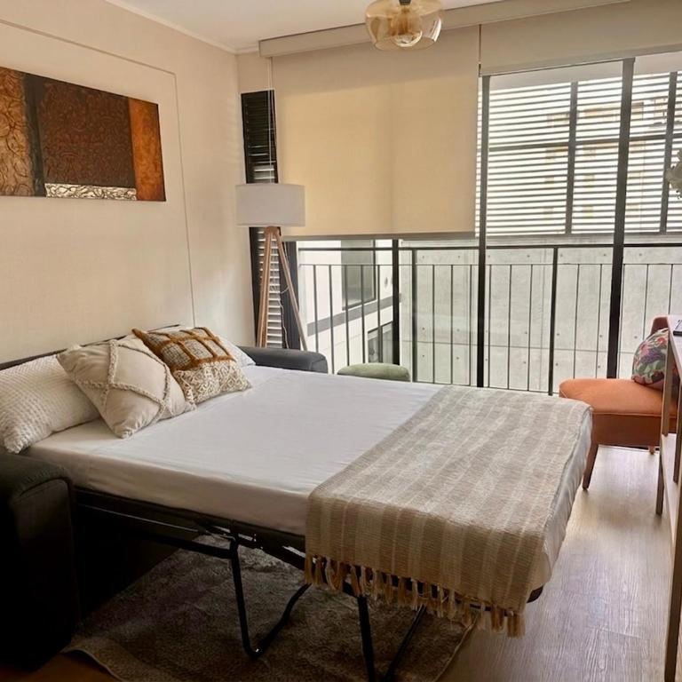 AUREN Larco Miraflores 2BR with AC Pool & Workspaces - Two-Bedroom Deluxe Apartment with Balcony - 1