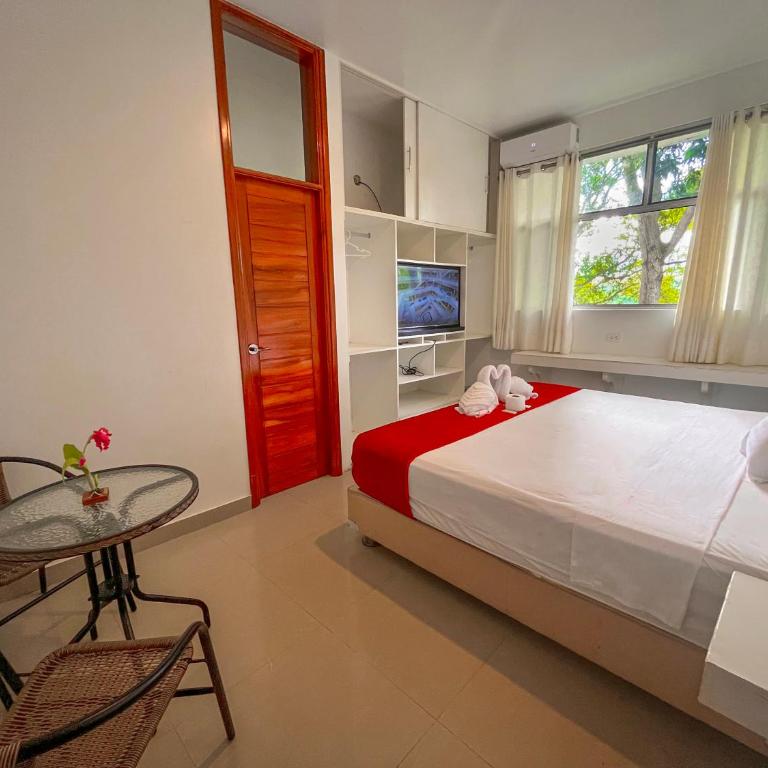 Hotel Real Park - Deluxe Double or Twin Room with Garden View - 4