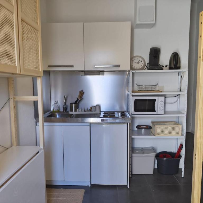 Centre Avignon - studio cosy avec clim - tout à pied - Apartment mit 2 Schlafzimmern - 12