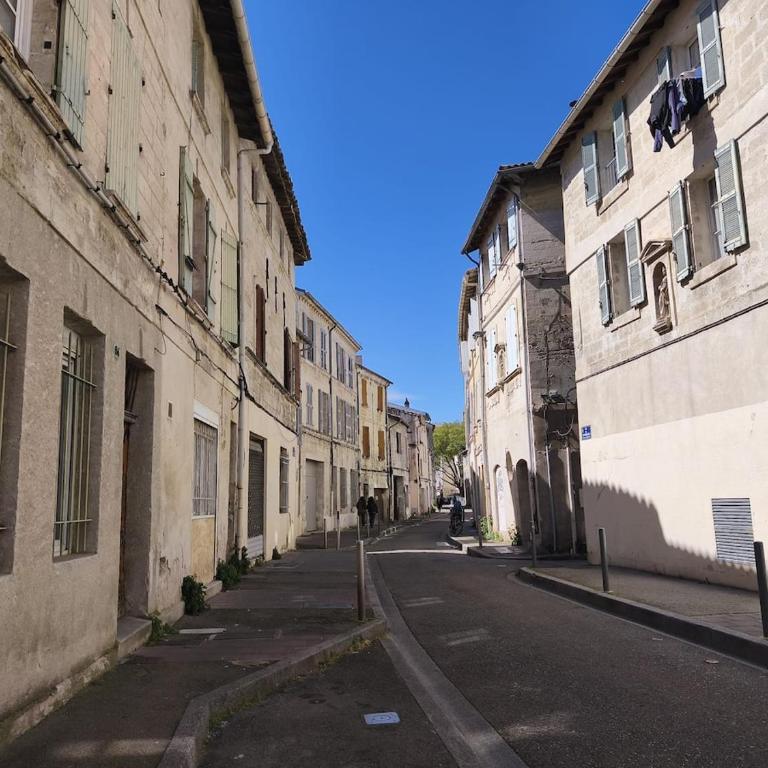 Centre Avignon - studio cosy avec clim - tout à pied - Apartment mit 2 Schlafzimmern - 19