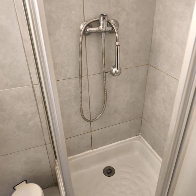 Centre Avignon - studio cosy avec clim - tout à pied - Apartment mit 2 Schlafzimmern - 16