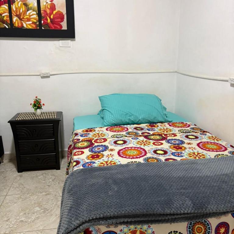 Olivas House Hostal - Twin Room with Shared Bathroom - 4