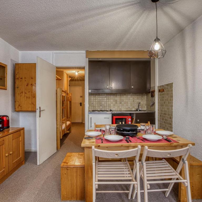 Charming 6-Person Flat - Heart of Val Thorens, 3 Vallées Ski Area - Appartement avec Balcon - 6