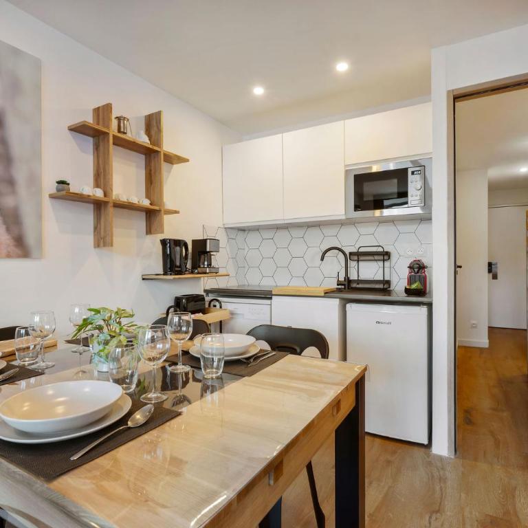 Charming 6-Person Flat - Heart of Val Thorens, 3 Vallées Ski Area - Appartement 2 Chambres avec Vue sur la Montagne - 5