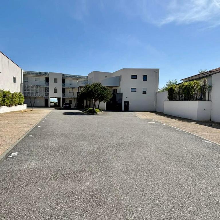 Appartement 2-6 pers, jardin, plage, piscine, parking, animaux admis - FR-1-194-223 - Appartement (6 Adultes) - 29