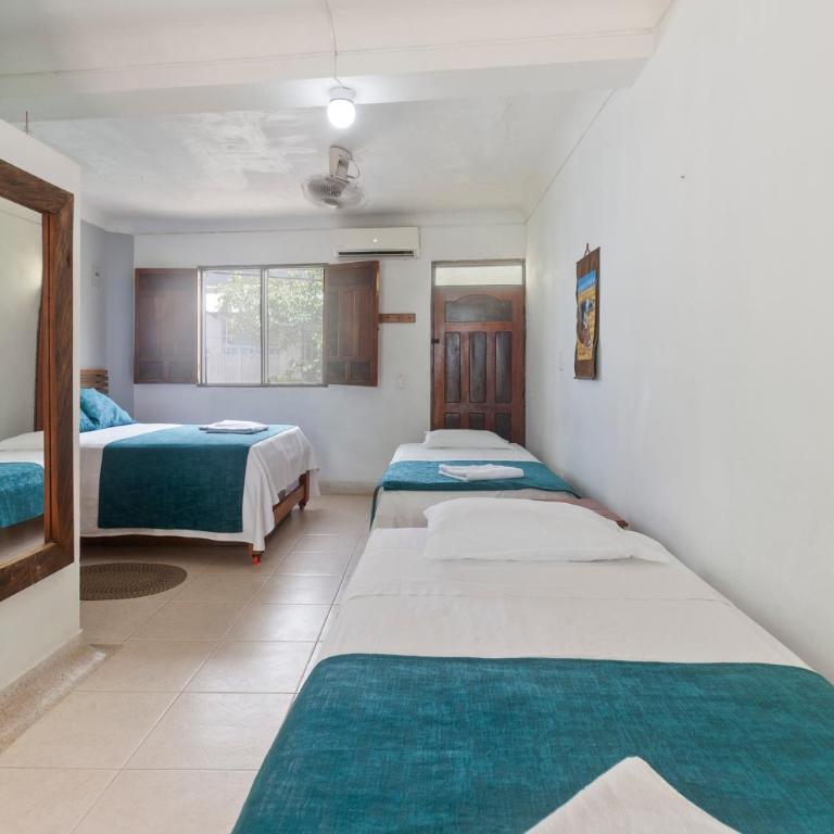 Oleajes Capurganá - Quadruple Room with Balcony - 2