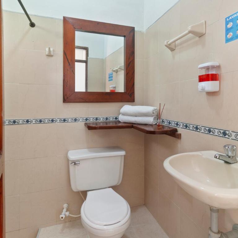 Oleajes Capurganá - Quadruple Room with Balcony - 3