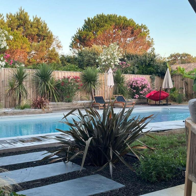 Villa avec piscine - 11 pers., Ã 300m de la plage - FR-1-877-10 - Villa - 2