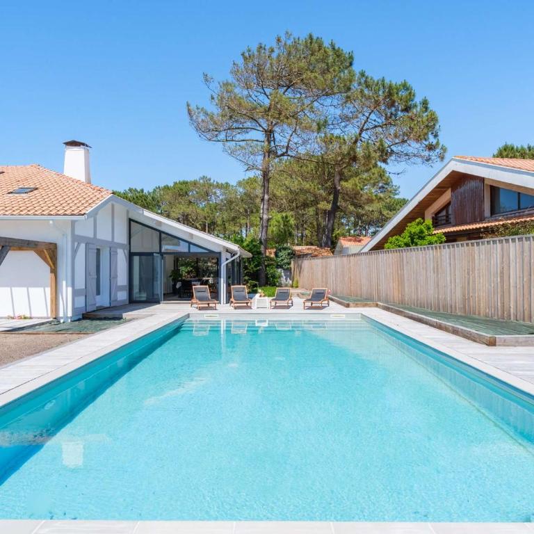 Villa avec piscine - 11 pers., Ã 300m de la plage - FR-1-877-10 - Villa - 3