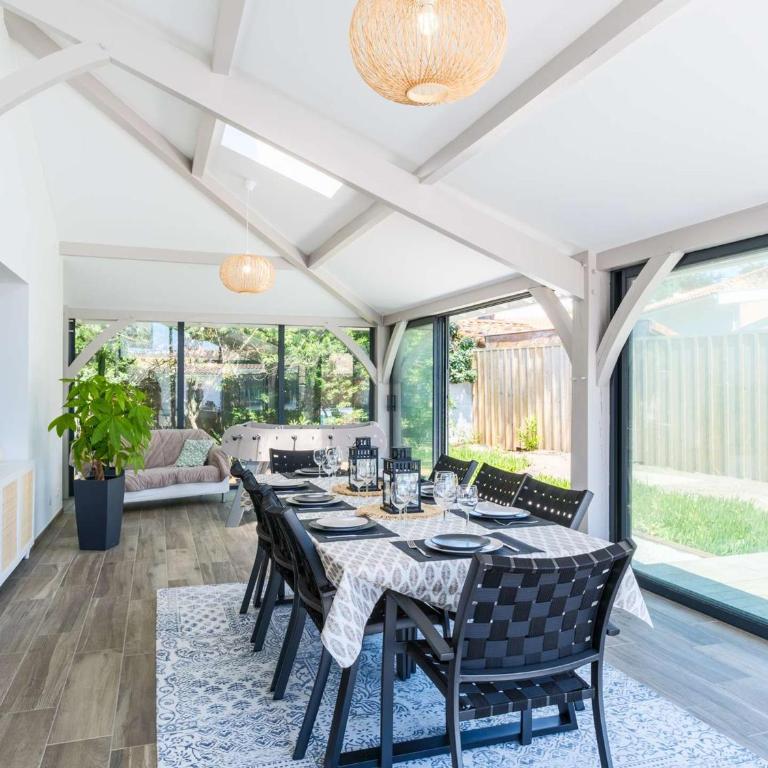 Villa avec piscine - 11 pers., Ã 300m de la plage - FR-1-877-10 - Villa - 6