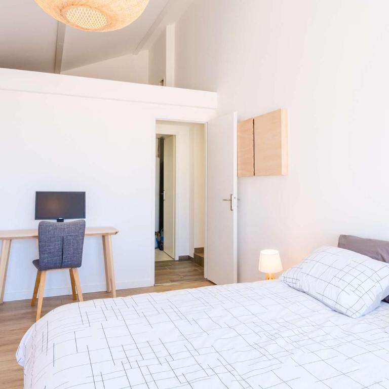 Villa avec piscine - 11 pers., Ã 300m de la plage - FR-1-877-10 - Villa - 24