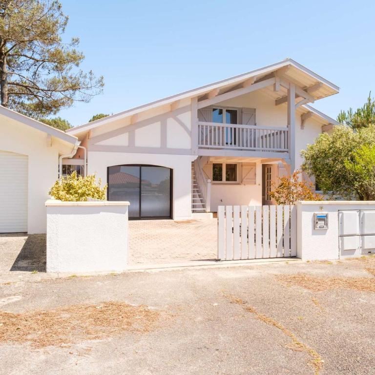 Villa avec piscine - 11 pers., Ã 300m de la plage - FR-1-877-10 - Villa - 33
