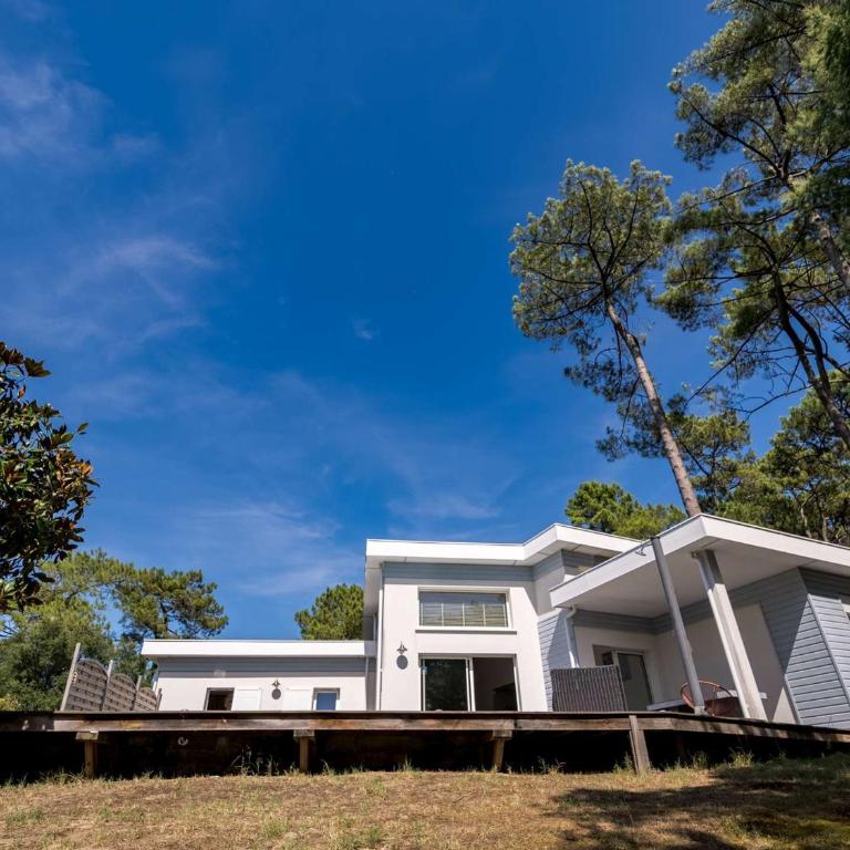 Villa familiale avec piscine - 10 pers. - FR-1-877-21 - Villa - 7