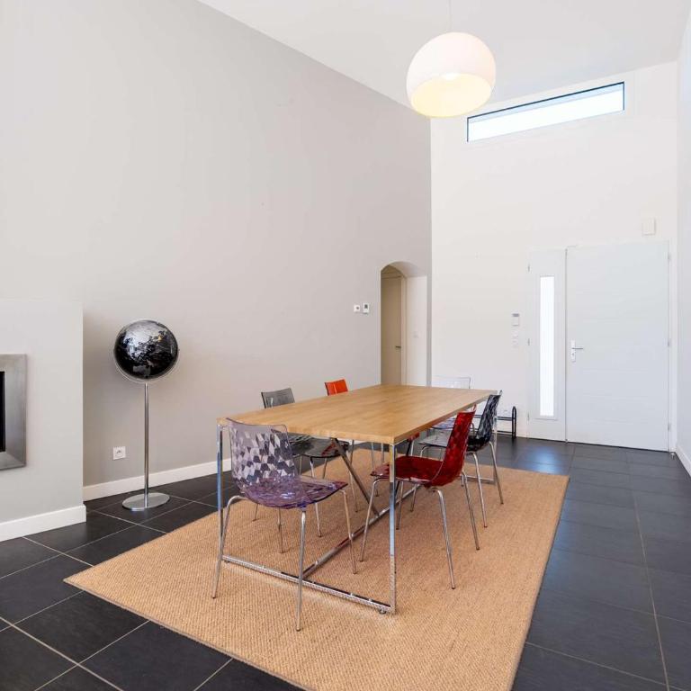 Villa familiale avec piscine - 10 pers. - FR-1-877-21 - Villa - 10