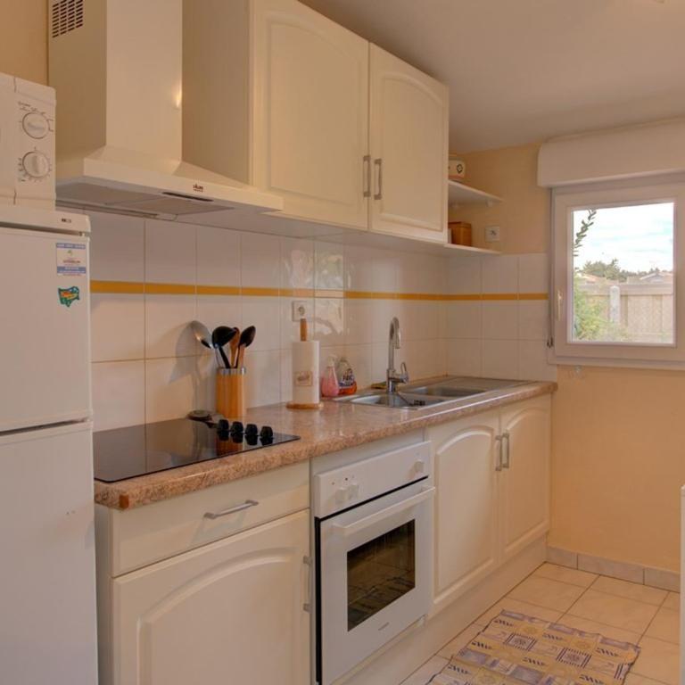 Charmant T2 avec terrasse - 4 pers. - FR-1-877-11 - Apartment - 5