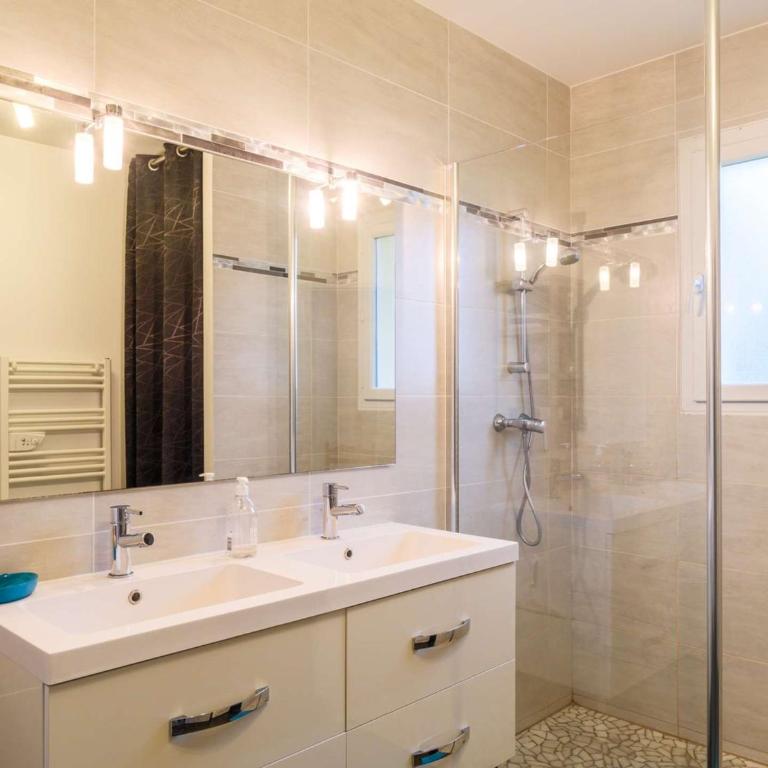 Maison proche centre-ville - 6 pers. - FR-1-877-30 - Maison de Vacances - 4